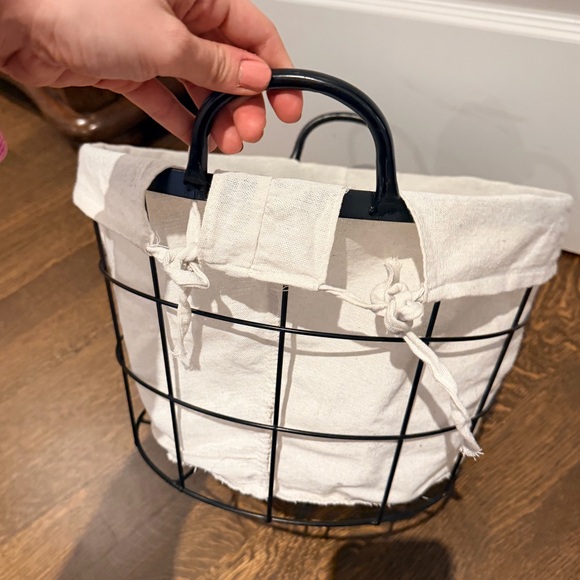 Home Black Wire Basket With Handles Fabric Insert Decorative Home Decor - Picture 9 of 9